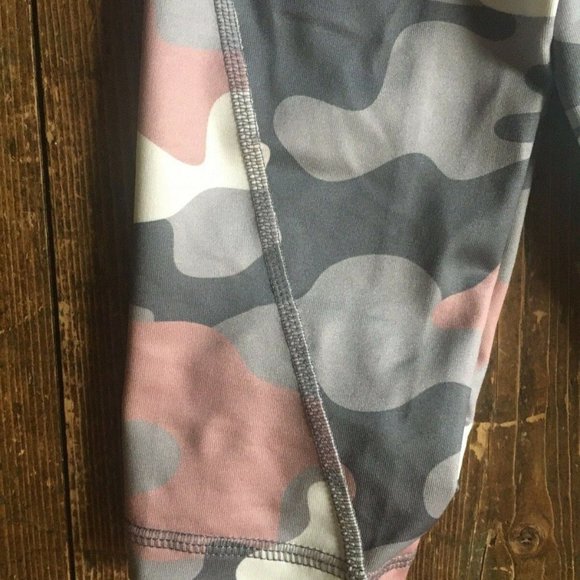 Reebok Camo Leggings Pink & Gray Size XS - Picture 4 of 6